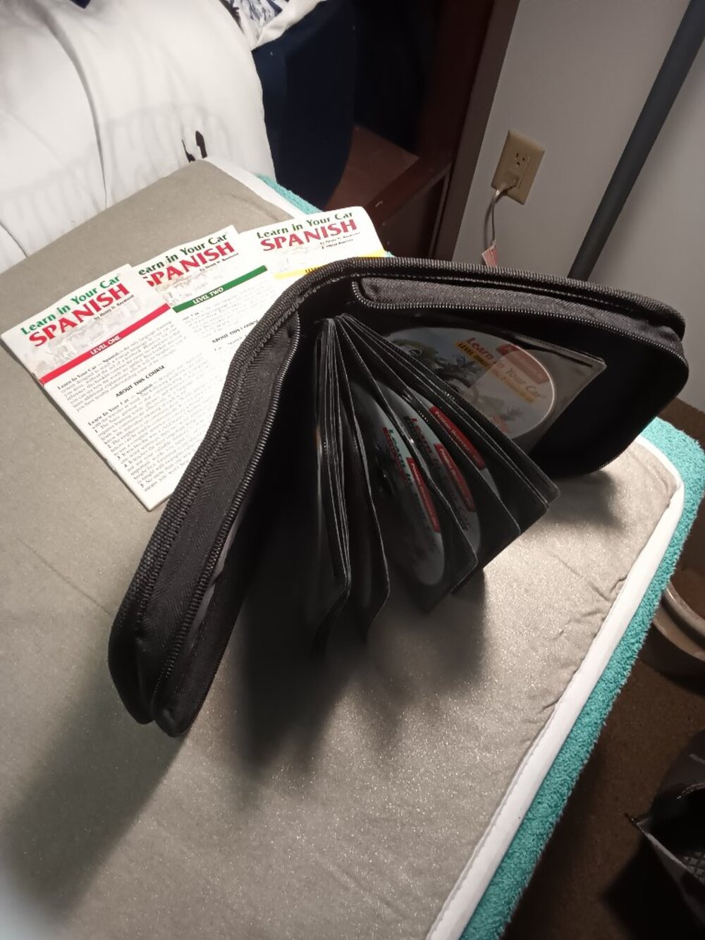 Spanish Language CD Course with Black Zippered CD Wallet